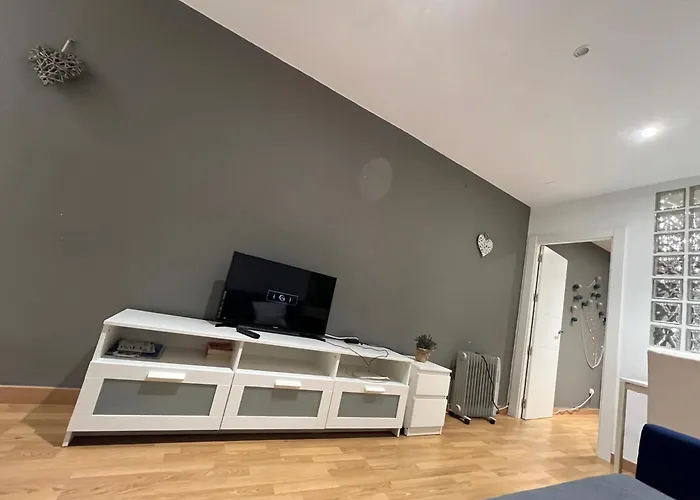 Smiths 12 Apartment